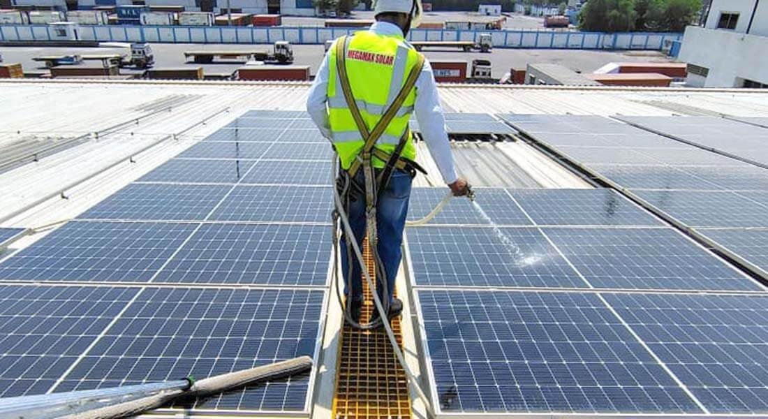 Rooftop solar installation
